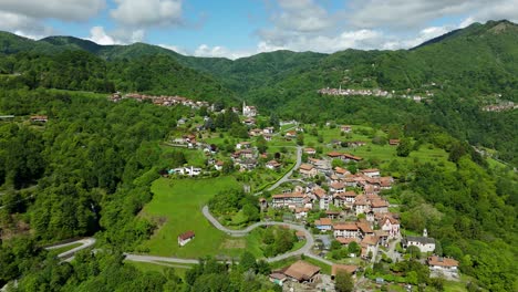 Scenic-Village-Of-Pella-In-Piedmont-Region,-Italy---Aerial-Drone-Shot