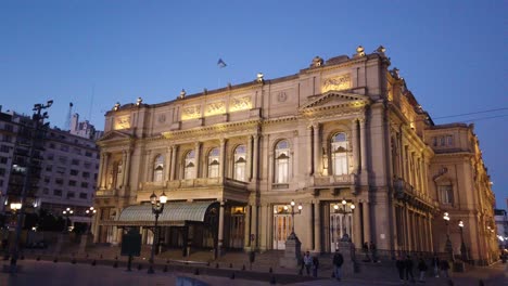 Establishing-shot-of-Teatro-Colon-Columbus-Theater-blue-hour-skyline-argentine-landmark,-illuminated-city-panoramic