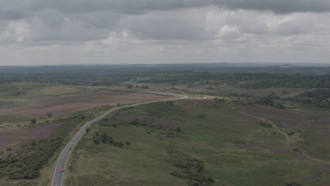 Luftaufnahme-Einer-Drohne-Aus-Dem-New-Forest-über-Der-Englischen-Landschaft