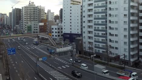 Tokio,-Japan,-Zeitraffer-Des-Verkehrs-Aus-Einem-Hochhaus