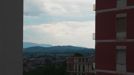 Frosinone,-Italia,-Temprano-En-La-Mañana-Vista-De-La-Ciudad