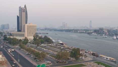 Dies-Ist-Ein-Luftbildvideo-Von-Alt-Dubai,-Deira-Und-Dubai-Creek