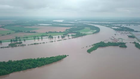 Historische-Überschwemmung-Des-Arkansas-River-In-Der-Nähe-Von-Pine-Bluff,-Jefferson-County