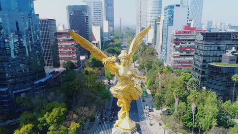 Aerial-drone-footage-of-the-Independence-Monument-in-Mexico-City-showing-the-statue-of-the-Angel-de-la-Independencia-and-the-Reforma-Avenue