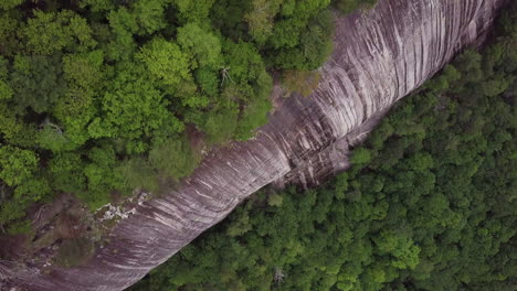 Flying-over-Whiteside-Mountain-in-North-Carolina