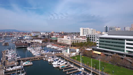 Oakland-City-Marina,-Jack-London-Square-and-Inner-Harbour-on-Sunny-Day,-Drone-Aerial-View