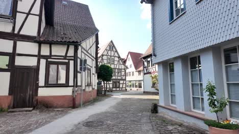 The-tourist-town-of-Michelstadt-in-Germany,-slow-motion-video
