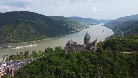 Stahleck-Castle-Above-Bacharach-Town-in-Panoramic-Drone-View-of-Rhine-Valley