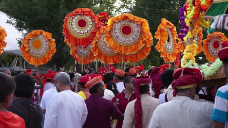 Una-Procesión-En-El-Festival-Hindú