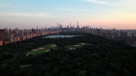 Hermosa-Puesta-De-Sol-En-El-Horizonte-De-Manhattan,-Ciudad-De-Nueva-York