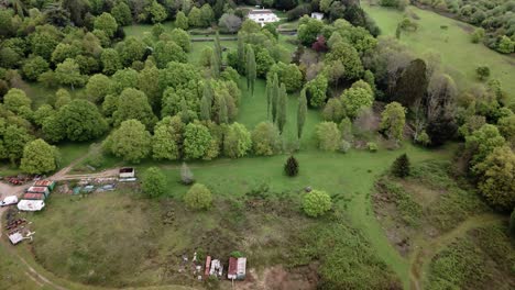 Scenic-English-landscape-park-surrounding-abandoned-Hamilton-Palace-in-Uckfield,-UK
