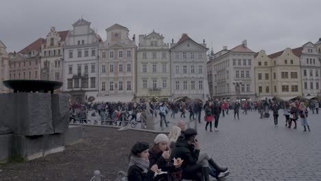 Crowded-Old-Town-Square-in-Prague-with-historic-architecture-and-tourists-walking