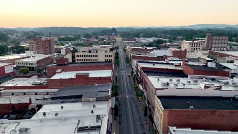 Luftgeschwindigkeitsrampe-Der-Staatsgrenze-Zwischen-Bristol,-Tennessee-Und-Virginia