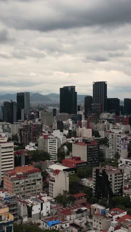 Vista-Vertical-De-Drones-Del-Centro-De-La-Ciudad-De-México