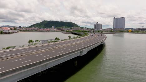 Aerial-Shot-Of-Cinta-Costera-3-With-Panama-Casco-Antiguo-And-Amador-Causeway