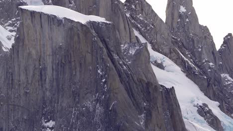 Close-up-view-of-Cerro-Mocho-in-Los-Glaciares-National-Park,-Patagonia,-Argentina-during-winter