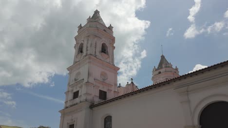 Towering-spires-of-the-Metropolitan-Cathedral-in-Casco-Viejo,-Panama-City-under-a-bright-sky