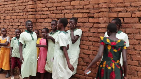 Portrait-Of-School-Children-Having-Fun-In-Uganda,-Africa