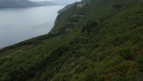 Punto-De-Vista-De-La-Caminata-Excursionista-Del-Lago-Bourget,-Punto-De-Vista-Elevado,-Naturaleza-En-Francia