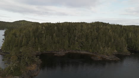 Scenic-Coastline:-Port-Hardy-on-Vancouver-Island