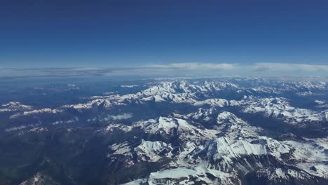 Alpes-Nevados-En-Una-Soleada-Mañana-De-Verano.