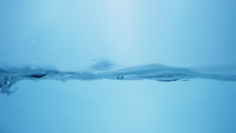 Magnificent-water-movement-in-super-slow-motion-in-a-horizontal-line