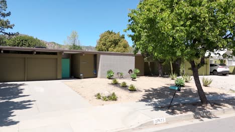 Iconic-Eichler-Mid-Century-Homes-In-Granada-Hills