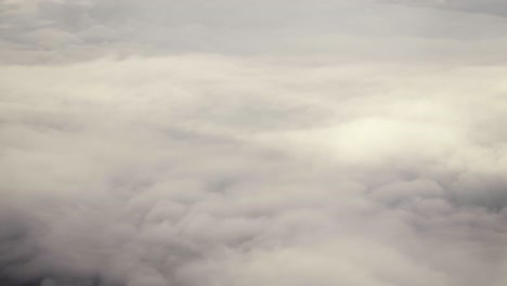 Luftaufnahme-Vom-Flugzeug-Der-Schneebedeckten-Iranischen-Berglandschaft-Im-Nahen-Osten