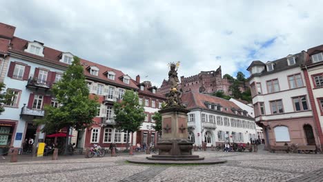 Wunderschönes-Panorama-Der-Stadt-Heidelberg,-Mit-Dem-Schloss-Im-Hintergrund