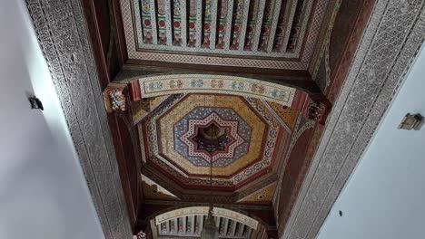 Artistic-design-ceiling-inside-riad-home-in-medina-of-Marrakesh,-Morocco