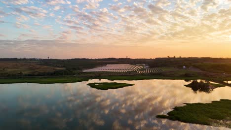 Renewable-solar-energy-plant-installed-on-the-banks-of-the-Paraná-River