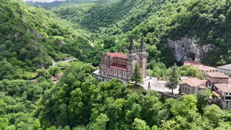 Basilica-de-Sant-Maria-Covadonga-Spain-establishing-aerial-shot