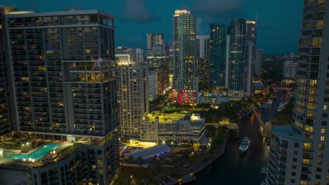 Innenstadt-Von-Fort-Lauderdale-Bei-Nacht