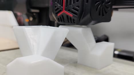 Objective-shot-of-a-3d-print-of-an-arch-test-piece,-for-experimentation-of-architectural-structures-in-the-IPN-of-Mexico