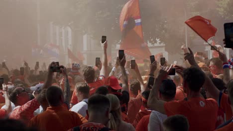 Dutch-football-fans-dancing-the-Euro-2024-anthem-links-rechts-from-Snollebollekes