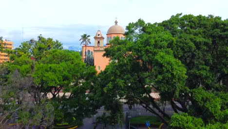 beautiful-aerial-view-with-drone-of-the-San-Jose-church-on-the-city-of-Cordoba,-Veracruz,-Mexico