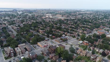 A-beautiful-Aerial-View-of-Hamilton,-Ontario