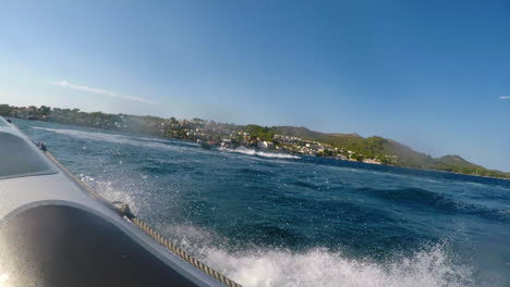 Speedboating-in-Port-d'Alcúdia,-Spain