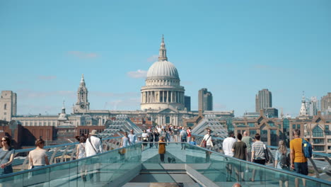 Thames-Riverside-Architecture-London-4k-United-Kingdom