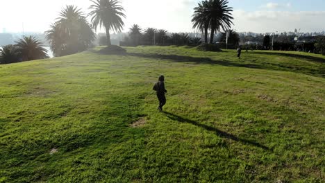 Imágenes-Aéreas-Corriendo-En-El-Parque-Montevideo-Uruguay