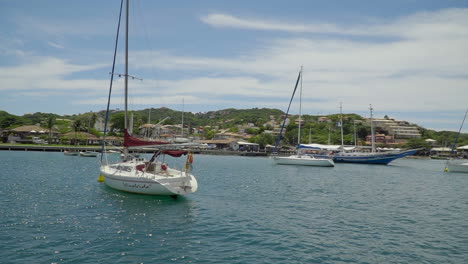 Barcos-En-La-Bahía-En-Buzios---Río-De-Janeiro---Brasil