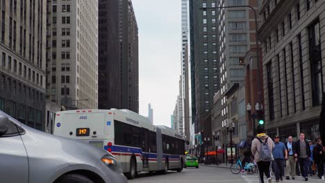 Vistas-Desde-La-Vida-Cotidiana-En-El-Loop,-Chicago