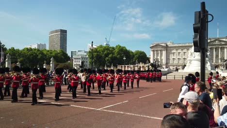 Trooping-the-colour-rehearsals-for-the-Queen's-birthday-on-the-06