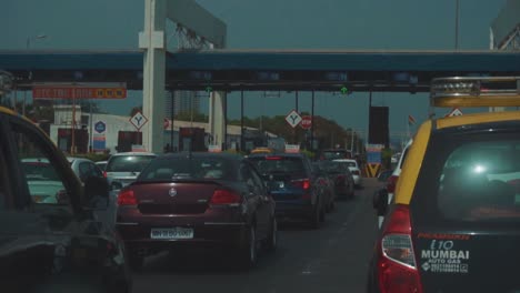 Verkehr-Auf-Der-Autobahn-In-Mumbai