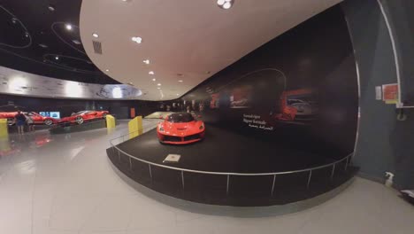 In-Der-Ferrari-Galerie-In-Der-Ferrari-Welt