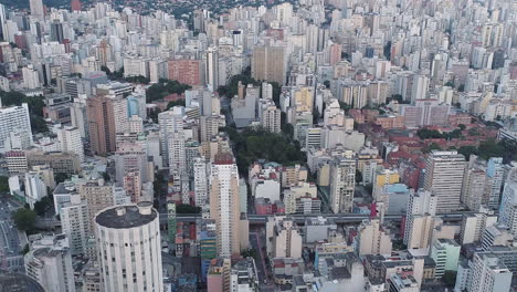 Vista-Aérea-Del-Edificio-Altino-Arantes,-Llamado-Banespao,-Centro-De-Sao-Paulo,-Brasil.