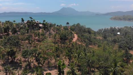 Pancol-Port-Irrawaddy-Delfinbeobachtung,-Father-Lake,-The-Nest,-Palawan-Island