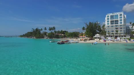 Türkisfarbenes-Wasser-Des-Strandes-Bocachica-In-Der-Dominikanischen-Republik