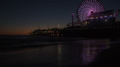 Zeitraffer-Bei-Sonnenuntergang-Am-Santa-Monica-Pier-In-Los-Angeles