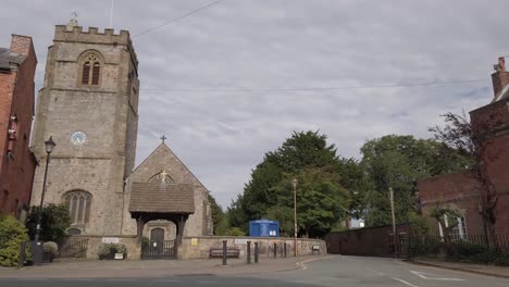 Kleine-Kirche-Im-Dorf-Wales